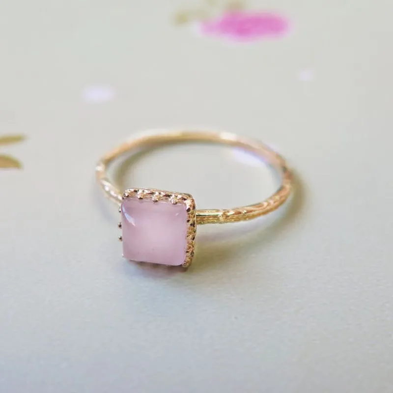 14K Gold Ring Square Inlaid With Pink Rose Quartz