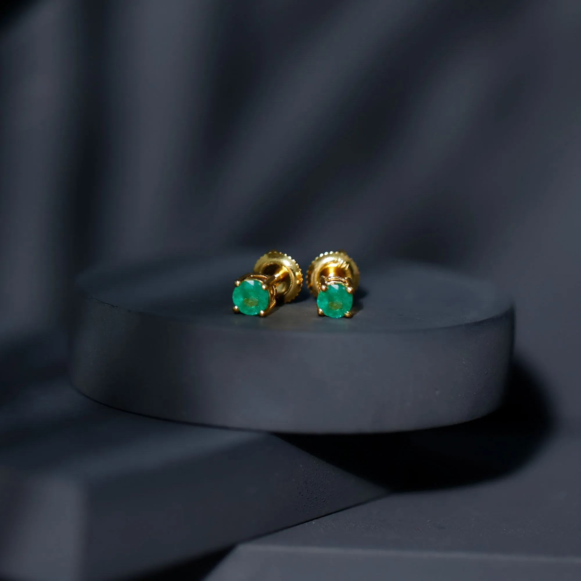 4 MM Round Cut Emerald Solitaire Stud Earrings in 4 Prong Setting