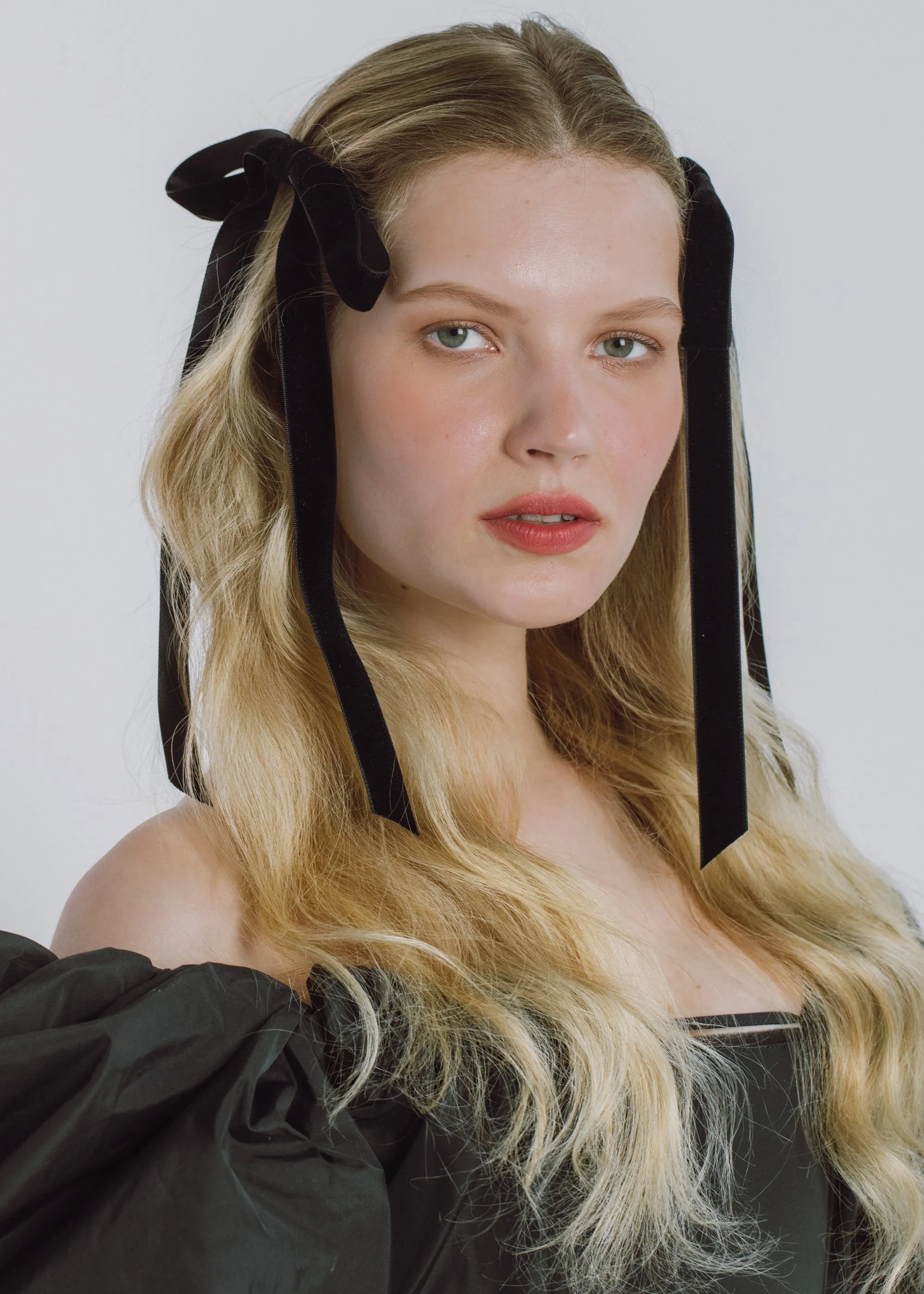 Aida Velvet Bow Barrette -- Black