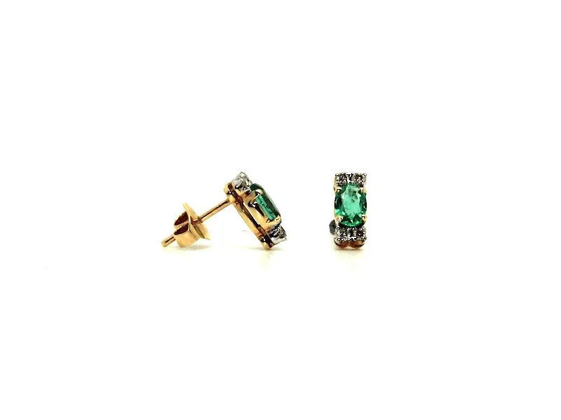 Emerald And Diamond Stud Ad No.057 (6/4mm)