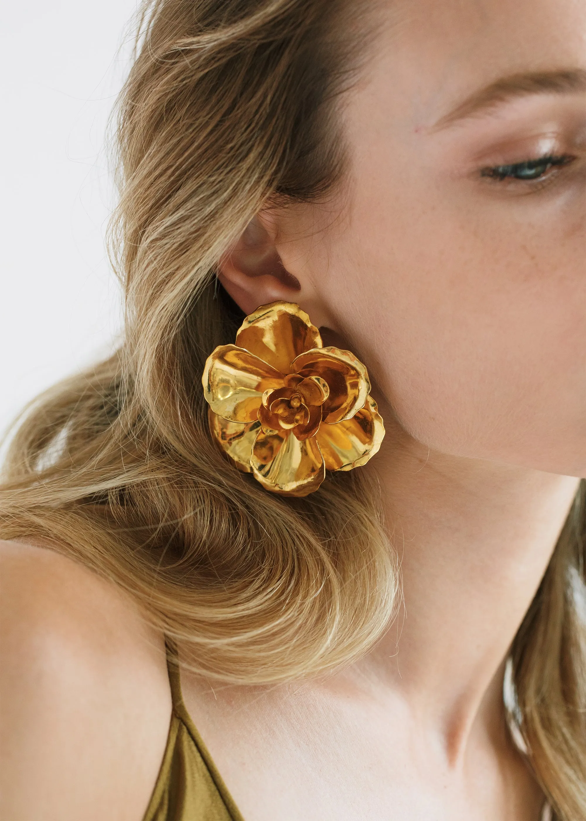 Gladiolus Earrings -- Gold