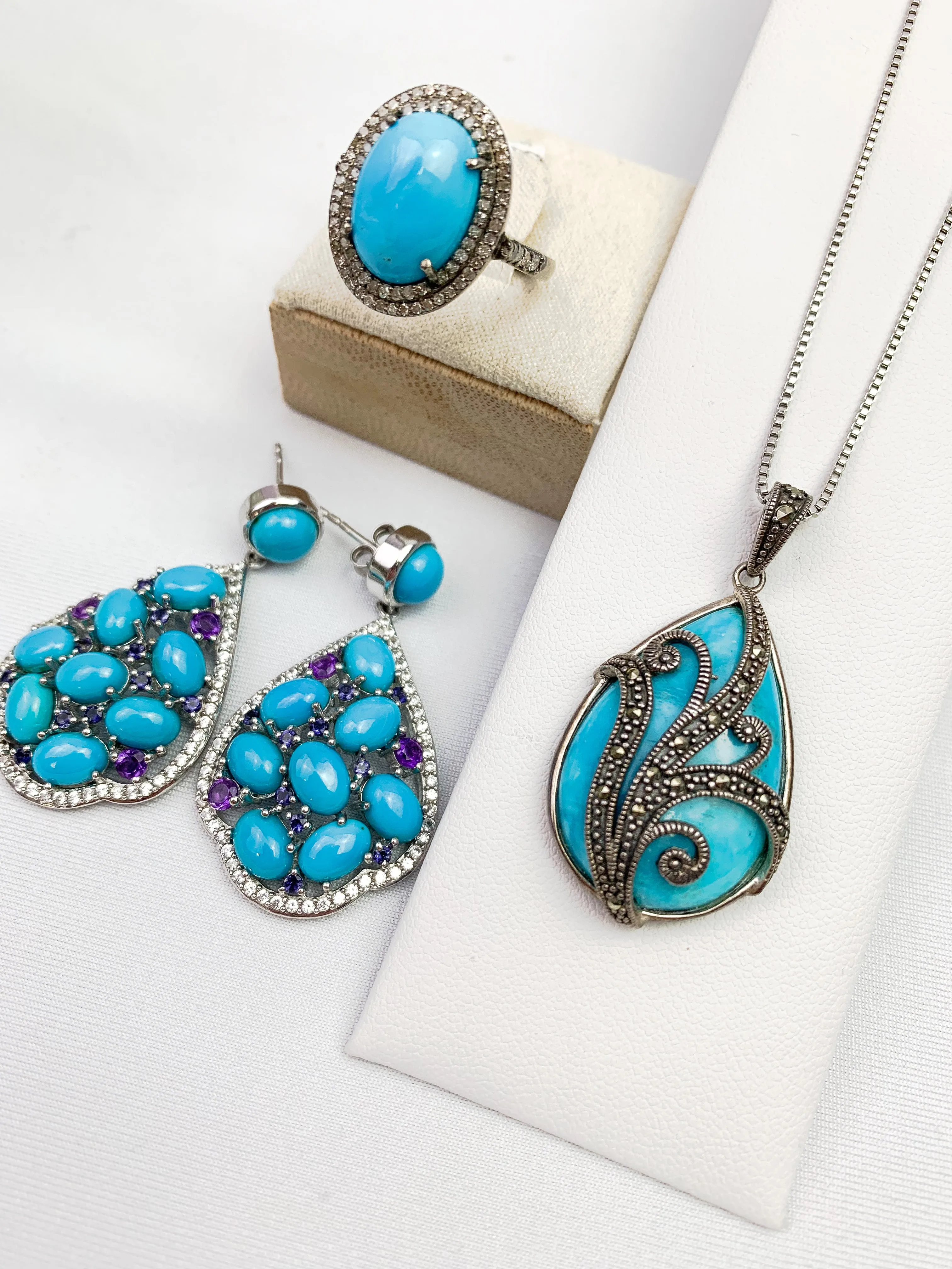 Ocean Breeze Pendant Necklace: Turquoise & Marcasite Elegance