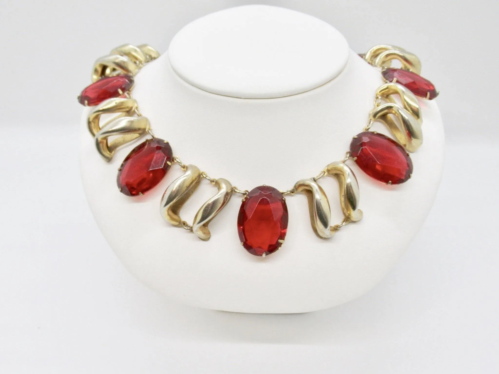 Opulent Art Deco Vintage Necklace with Ruby Red Stones