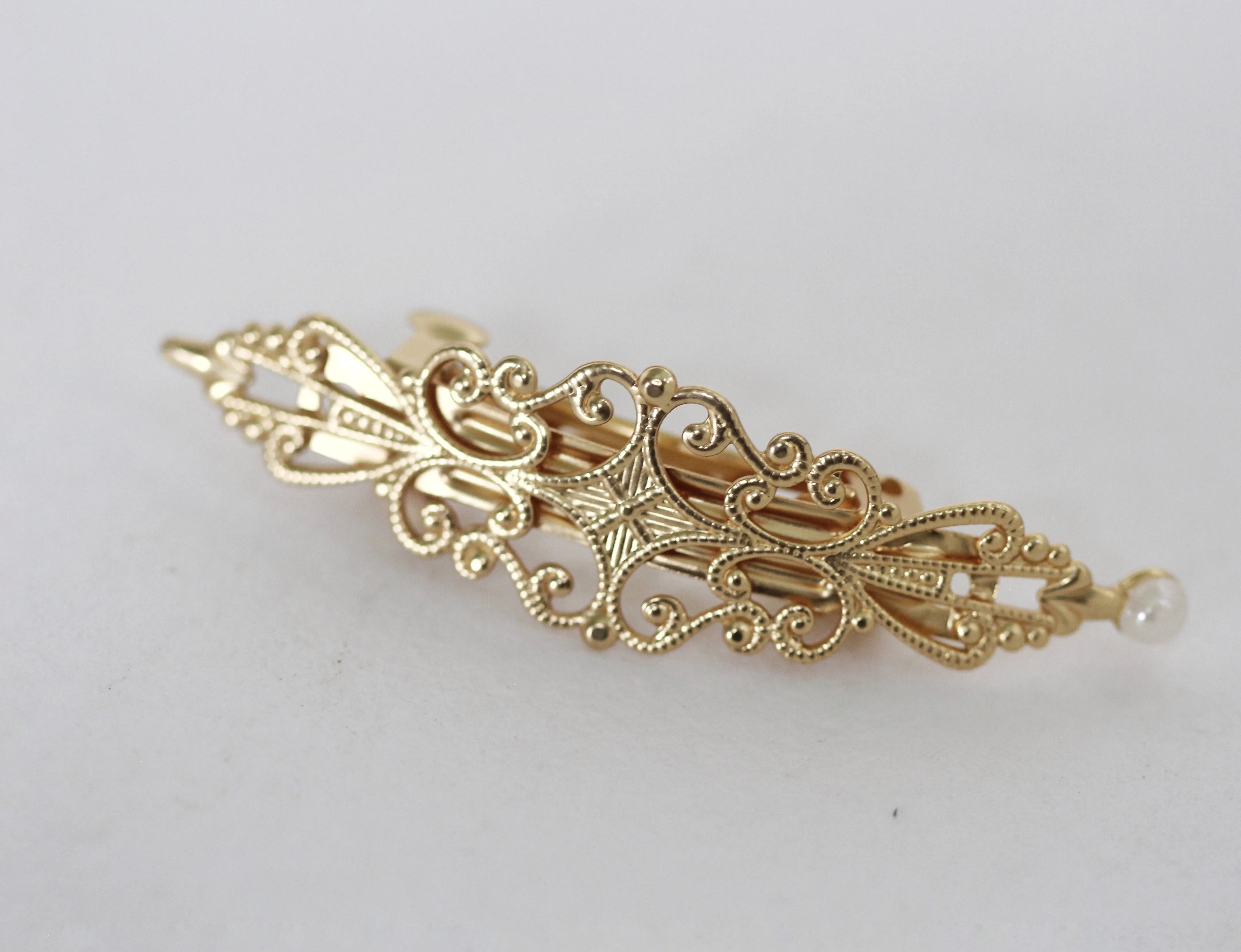 Small Lace Marquise Clip