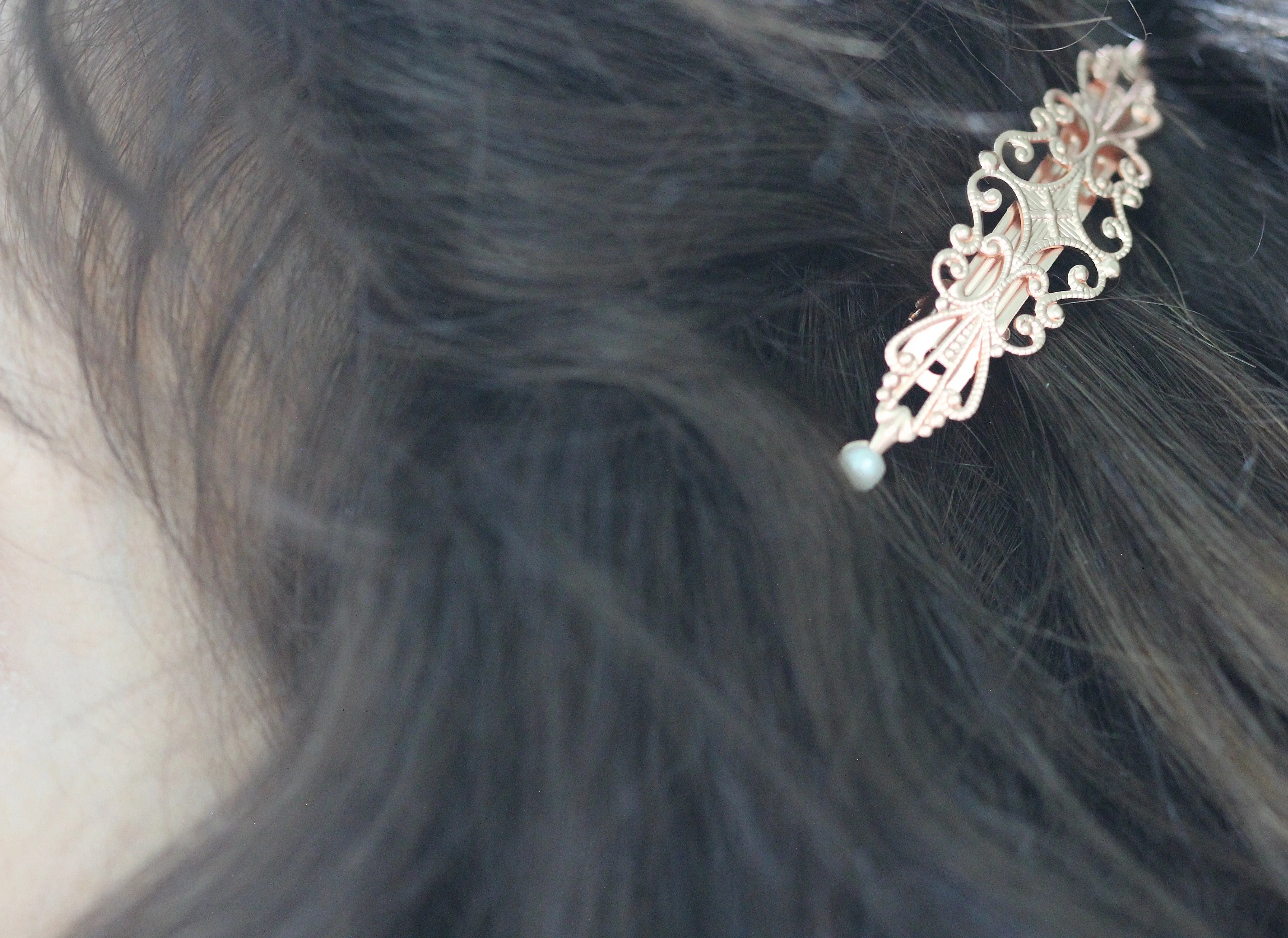 Small Lace Marquise Clip