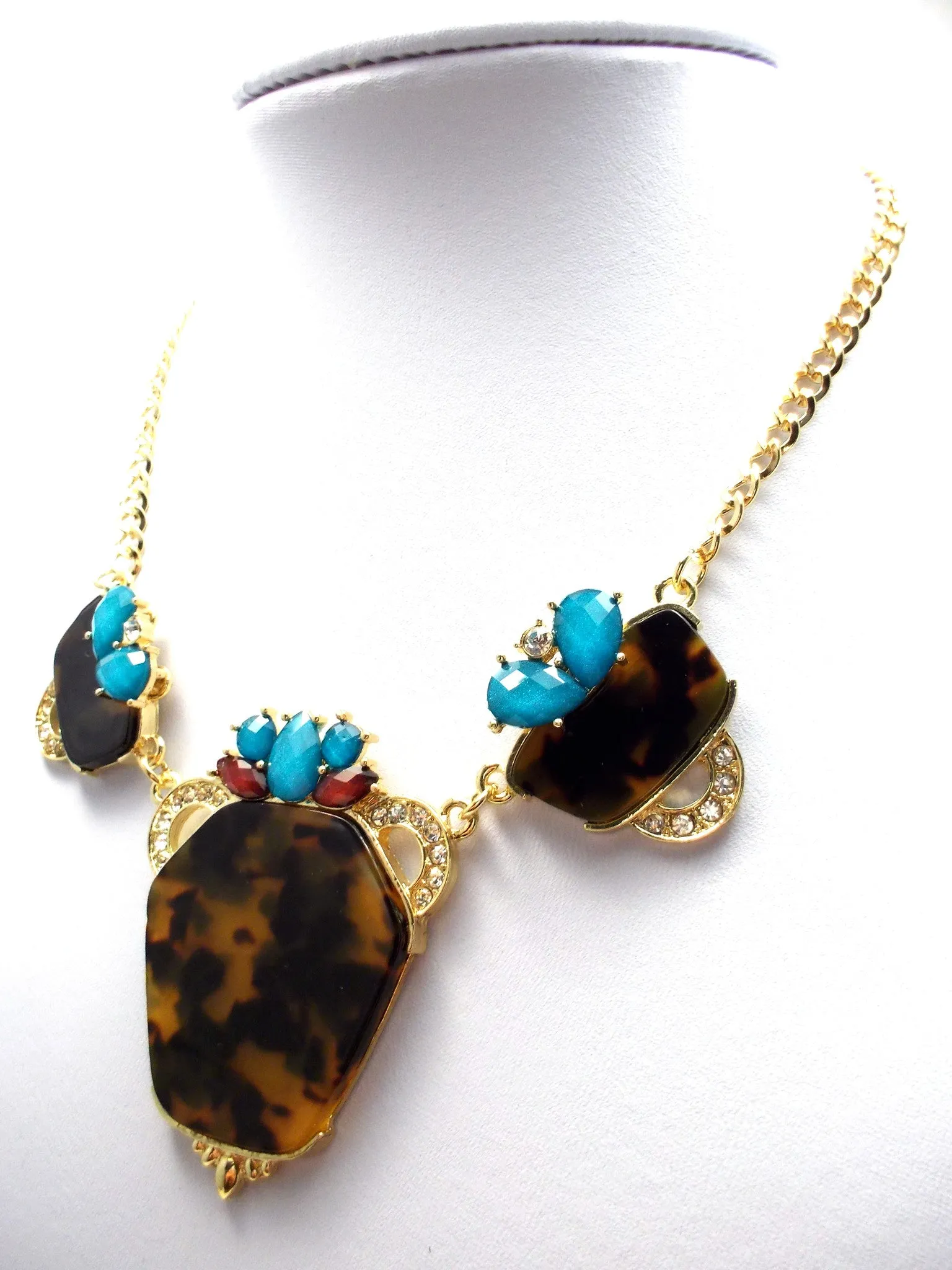 Tortoise & Turquoise Chain Necklace